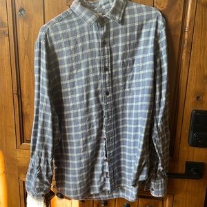 Faherty lightweight flannel